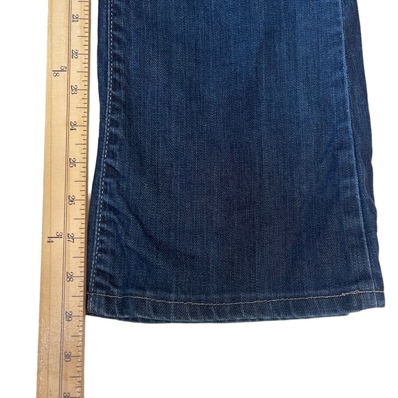 Eddie Bauer Natural Fit Bootcut Specially Dyed Mid Rise Creased Blue Den… - Picture 15 of 15